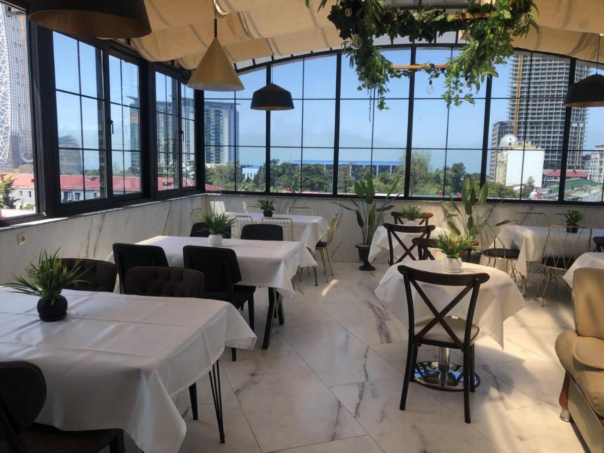 Panorama Hotel Batoumi Extérieur photo